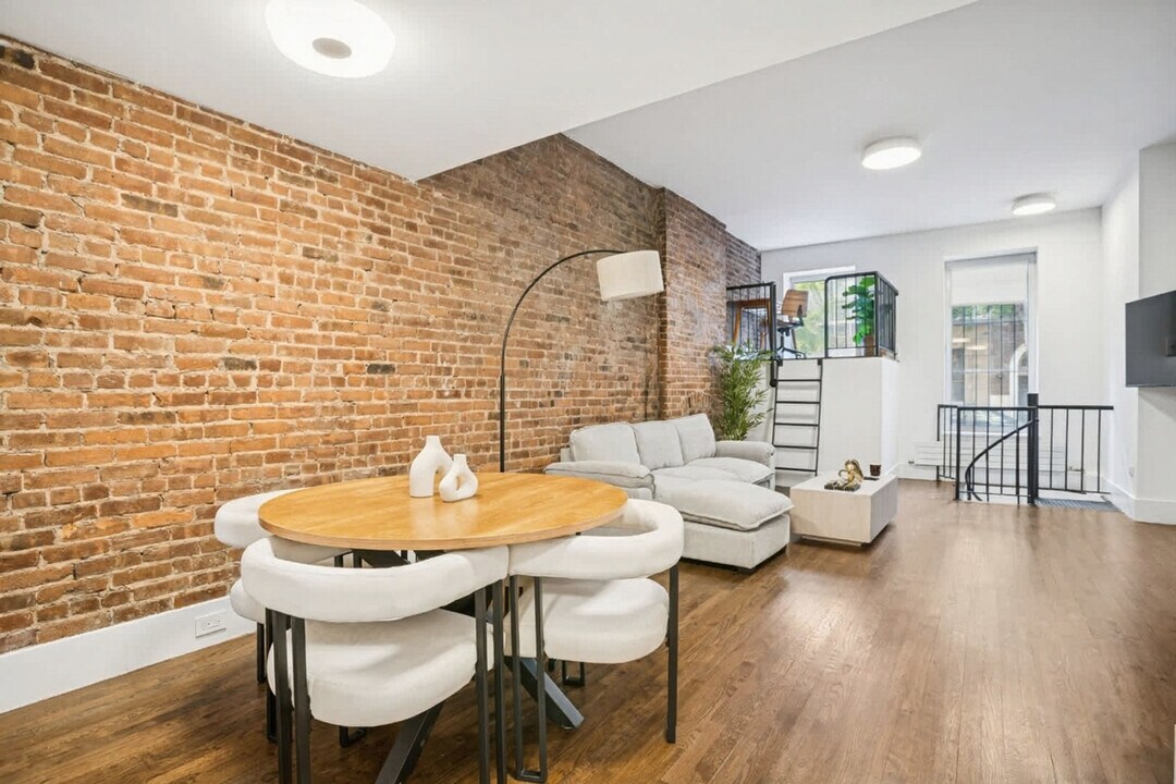 125 E 83rd St, Unit SI ID1312101P in New York, NY - Foto de edificio