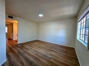 3845 Farquhar Ave, Unit 106 in Los Alamitos, CA - Building Photo - Building Photo