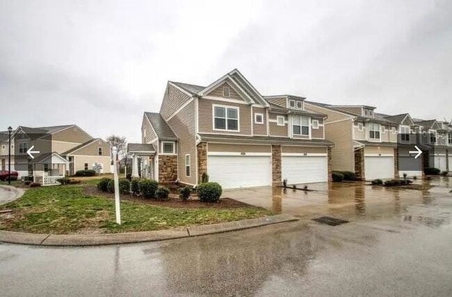 property at 2015 Lavender Ct