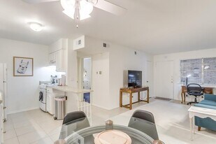 4808 Bryce Ave, Unit 7