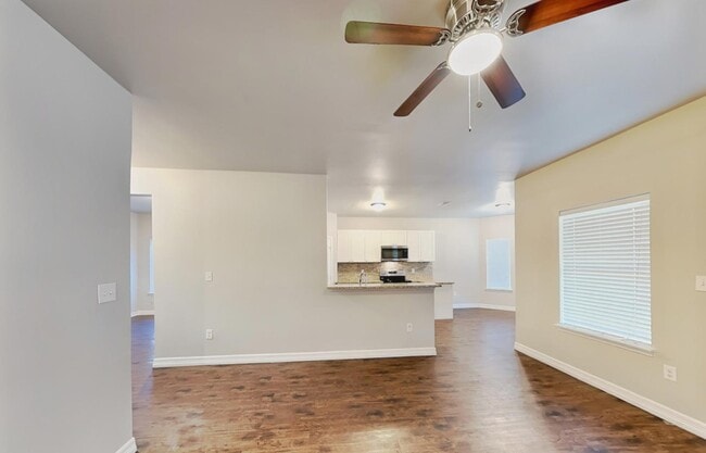 2118 Mesa Wood Dr in Glenn Heights, TX - Building Photo - Building Photo