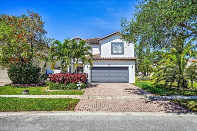 1298 NW 192nd Terrace in Pembroke Pines, FL - Foto de edificio - Building Photo