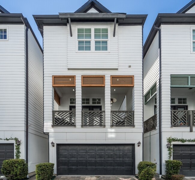 property at 2312 Hutchins St