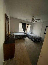 14414 Reuter Strasse Cir, Unit 1 in Tampa, FL - Building Photo - Building Photo