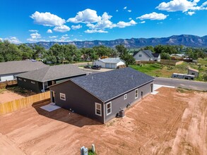 422 Jarrett Ave in Cortez, CO - Building Photo - Building Photo