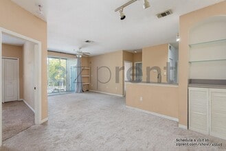 5813 Legacy Crescent Pl in Riverview, FL - Building Photo - Building Photo