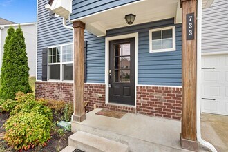 733 Hollandale Rd in La Vergne, TN - Building Photo - Building Photo