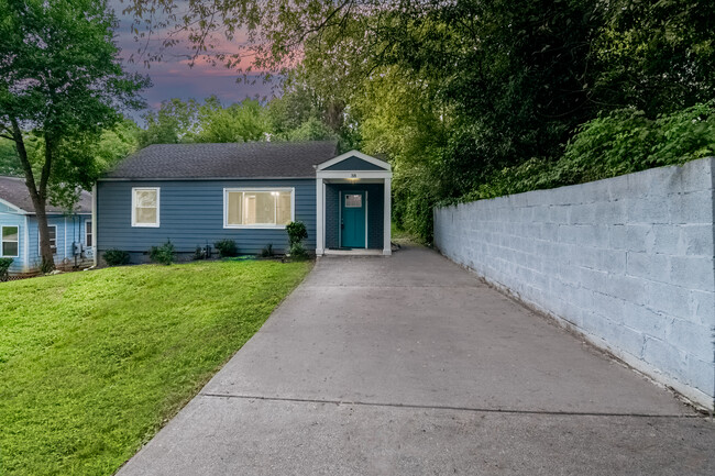 38 Adair Ave SE in Atlanta, GA - Building Photo - Building Photo