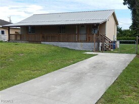 3309 2nd St SW in Lehigh Acres, FL - Building Photo