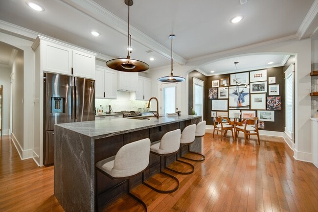 property at 1323 S Louisiana St