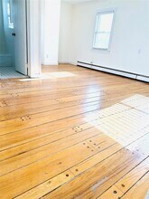 14 Pine Ln in Valley Stream, NY - Building Photo - Building Photo