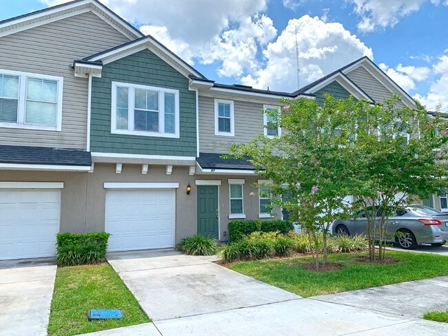 property at 87 Moultrie Village Ln