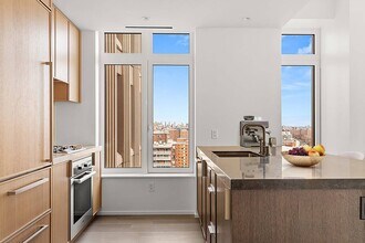 543 W 122nd St in New York, NY - Building Photo - Building Photo