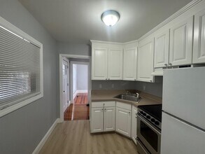 516R Somerville Ave in Somerville, MA - Building Photo - Building Photo