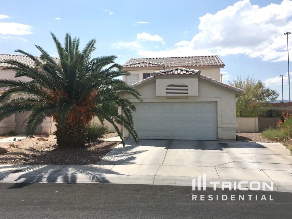 6001 Pebble Grey Ln in Las Vegas, NV - Building Photo