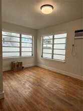 723 2nd St in Miami Beach, FL - Building Photo - Building Photo