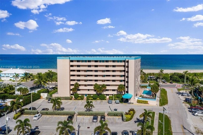 355 S Ocean Dr in Fort Pierce, FL - Foto de edificio - Building Photo