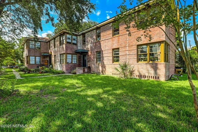 2746 Vernon Terrace in Jacksonville, FL - Building Photo - Building Photo