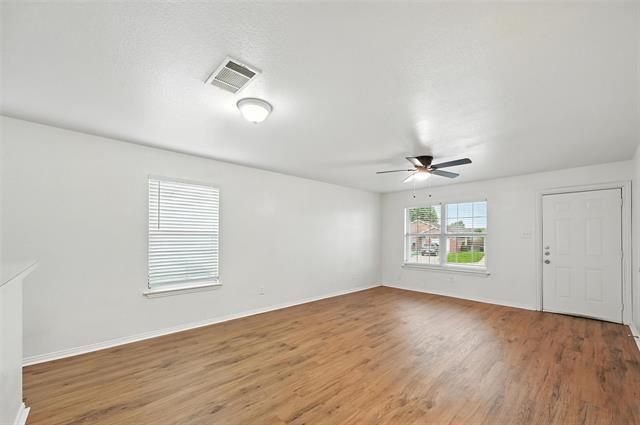 1713 Manor Garden Mnr in Greenville, TX - Building Photo - Building Photo