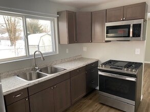 2417 Fairmount Pkwy in Erie, PA - Building Photo - Building Photo