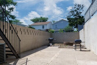 433 Pacific Ave in Jersey City, NJ - Foto de edificio - Building Photo