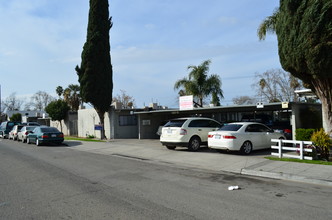 Casa Diana Apartments in Fresno, CA - Building Photo - Other