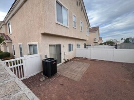 2588 Velez Valley Way in Henderson, NV - Building Photo