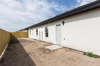 2423 N Vly Cir in La Feria, TX - Building Photo - Building Photo
