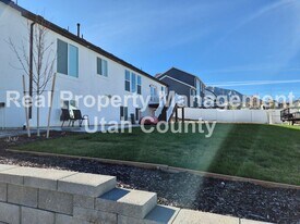1624 S 210 W in Salem, UT - Building Photo