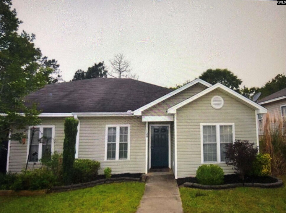 128 Linville Ct in Lexington, SC - Building Photo