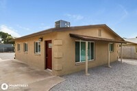 1251 S 111th Dr in Avondale, AZ - Foto de edificio - Building Photo