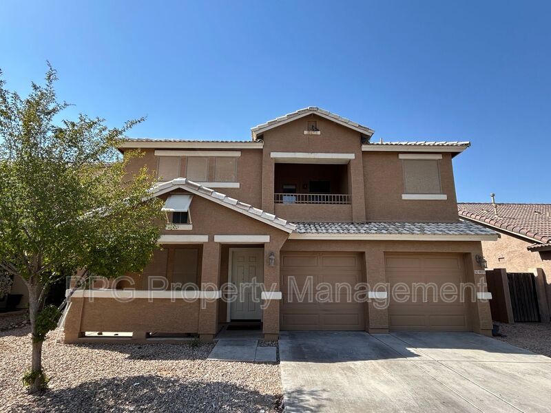8837 W Preston Ln in Tolleson, AZ - Foto de edificio