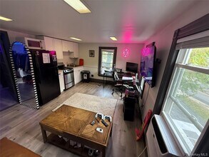 660 Main St in Port Jefferson, NY - Building Photo - Building Photo