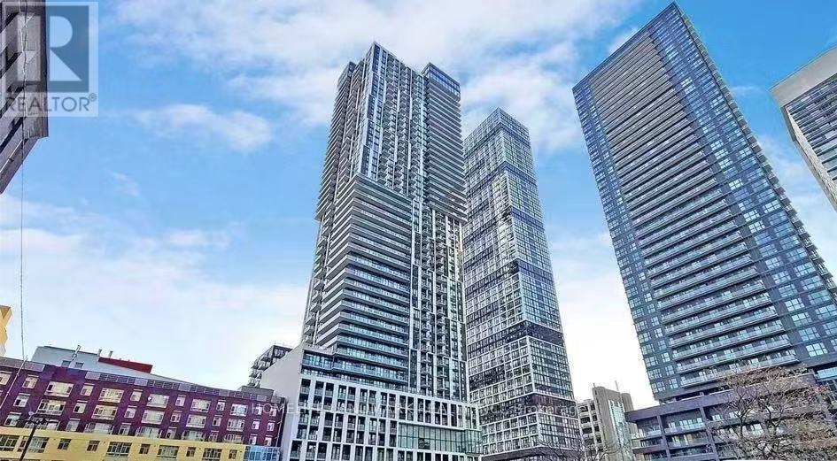 251-1251 Jarvis St in Toronto, ON - Building Photo