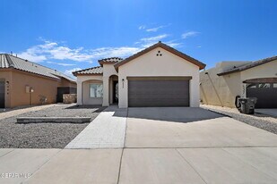 533 Paseo Modesto Dr in Horizon City, TX - Building Photo