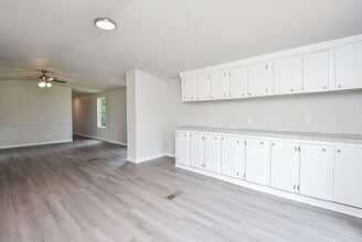 12543 Roy Harris Loop in Conroe, TX - Building Photo - Building Photo