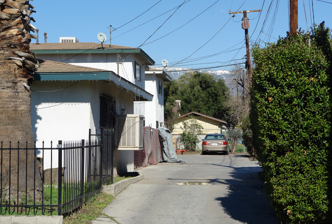 724 W 17th St in San Bernardino, CA - Building Photo - Building Photo