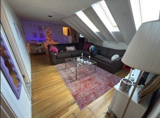 26 Greylock Rd, Unit 3