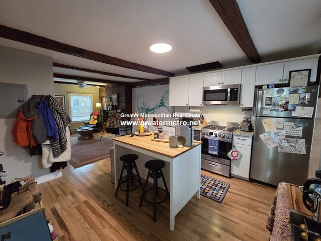 6 Moon St, Unit 3