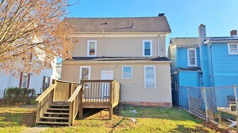 523 Frederick St in Hanover, PA - Building Photo