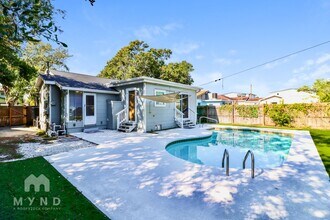 3301 Yale St N in St. Petersburg, FL - Foto de edificio - Building Photo