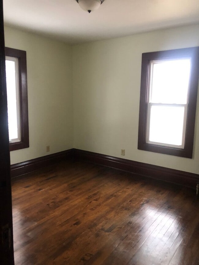 1601 E 32nd St in Minneapolis, MN - Building Photo - Building Photo