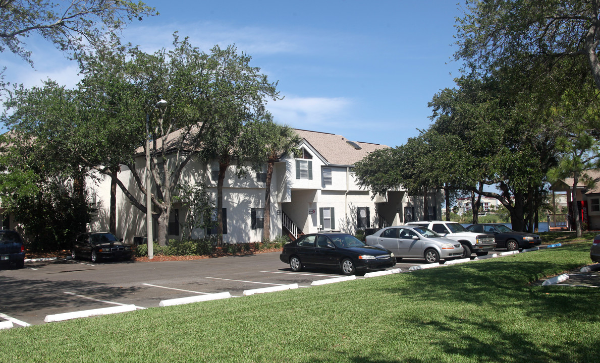 Spring Lake in St. Petersburg, FL - Building Photo