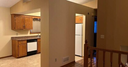 768 Manor St in Vadnais Heights, MN - Building Photo - Building Photo