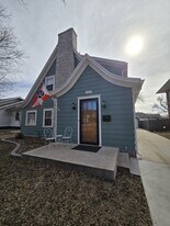 1321 W Univ Ave in Wichita, KS - Building Photo