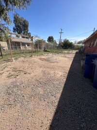 2205 E 36th St in Tucson, AZ - Foto de edificio - Building Photo