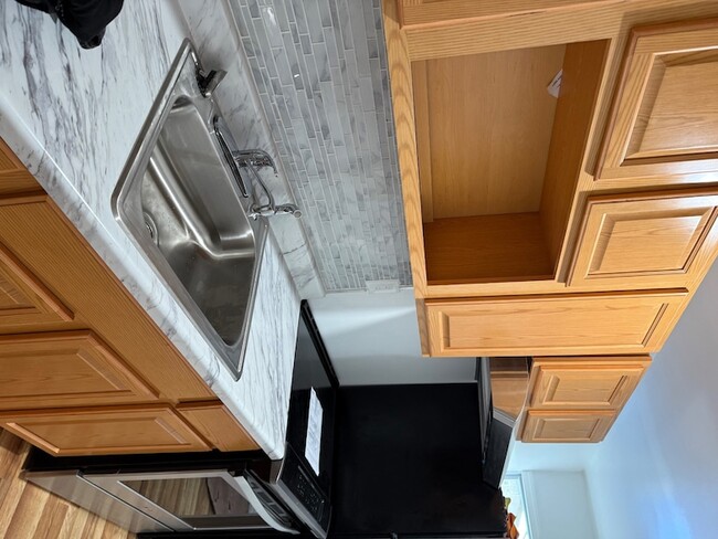 111-23 Inwood St in Queens, NY - Building Photo - Building Photo