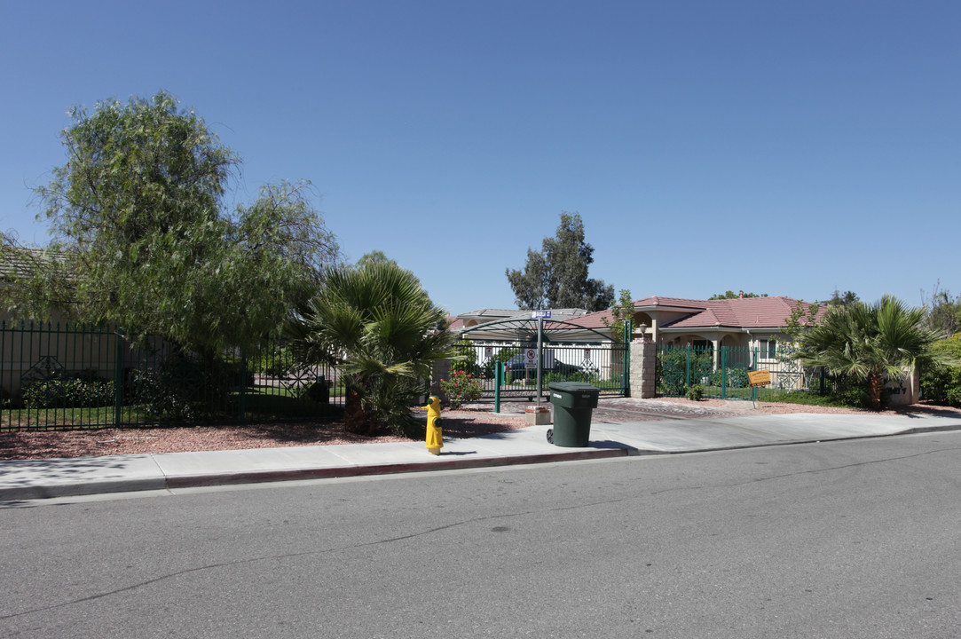 Graciella Court in San Jacinto, CA - Building Photo