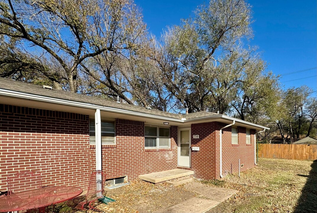 754 S Fountain St in Wichita, KS - Foto de edificio