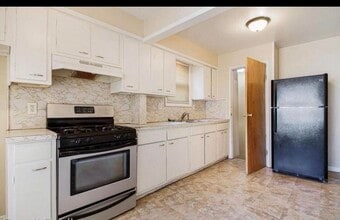 7291 Faust Ave in Detroit, MI - Building Photo - Building Photo